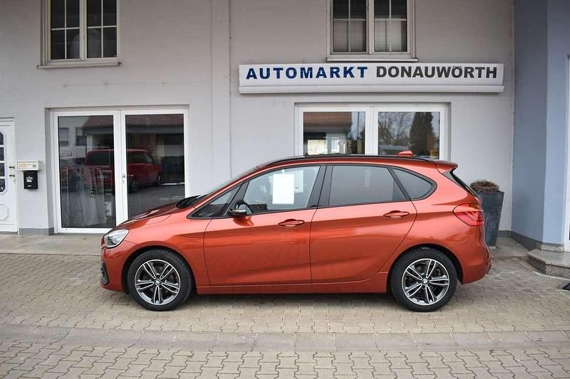 Gebraucht BMW 218 Sport Line 140 PS (102 kW) 2020 Sunset orange Van / Kleinbus