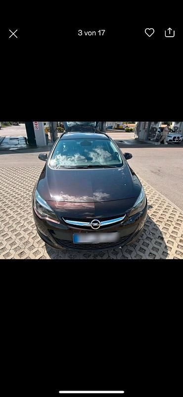 Gebraucht Opel Astra 140 PS (102 kW) 2014 Braun Kombi