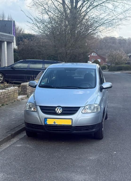 Gebraucht VW Fox 54 PS (39 kW) 2007 Silber Kleinwagen