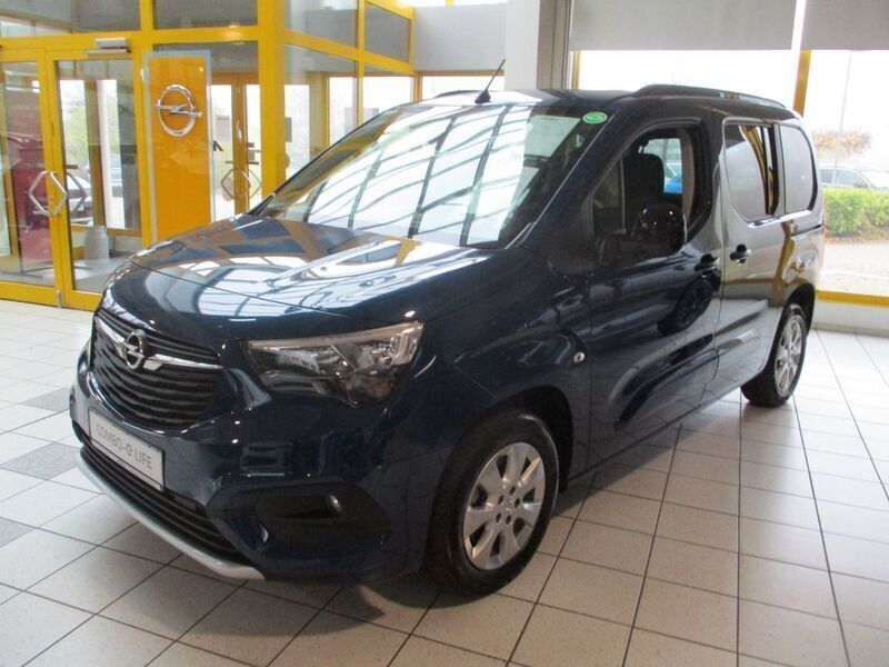 Gebraucht Opel Combo-e Life Ultimate 100 kW (136 PS) 2023 Blau Limousine