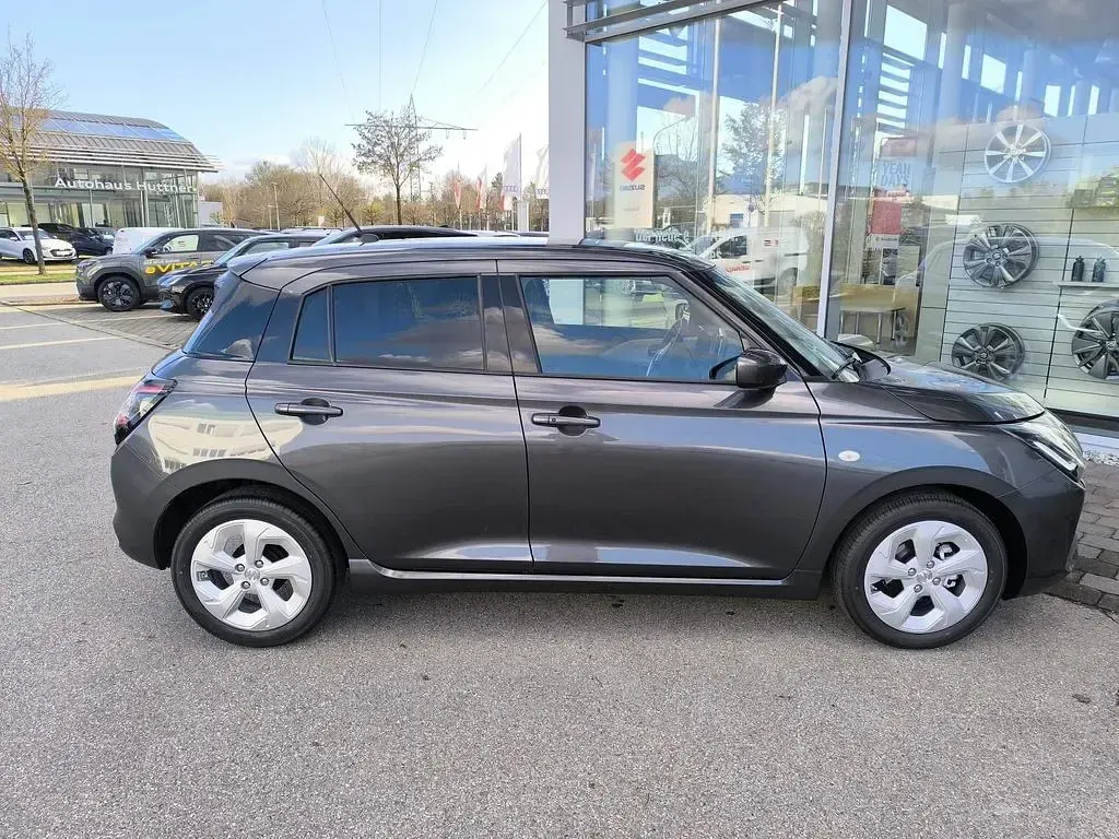 Neu Suzuki Swift Comfort 83 PS (61 kW) 2026 Grau Kleinwagen