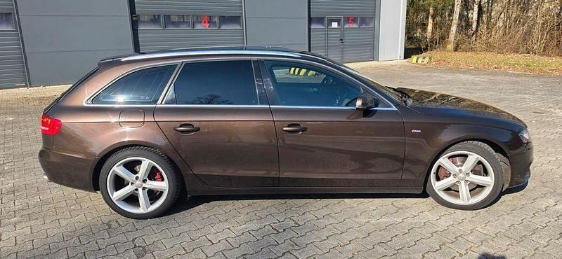 Gebraucht Audi A4 S-Line 211 PS (155 kW) 2010 Braun Kombi