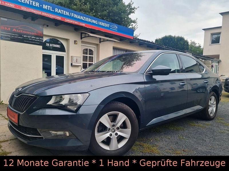 Grau Gebraucht 2017 Skoda Superb Limousine | 15.990 € (Teuer) - Bild 1/4