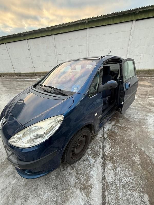 Gebraucht Peugeot 1007 74 PS (54 kW) 2006 Blau Van / Kleinbus