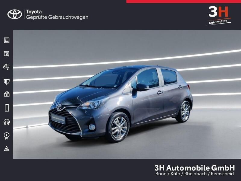 Grau Gebraucht 2017 Toyota Yaris Edition-S Kleinwagen | 11.790 € (Teuer) - Bild 1/4
