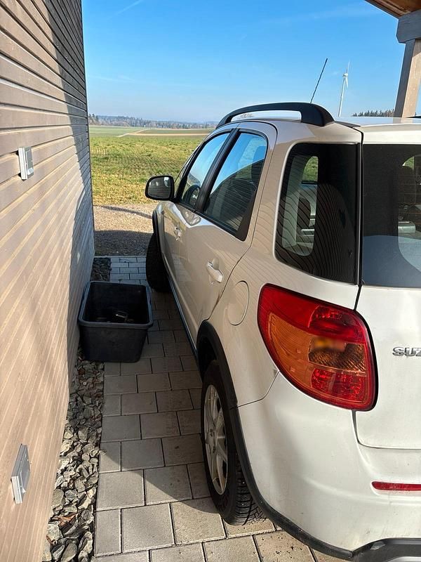 Gebraucht Suzuki SX4 110 PS (80 kW) 2011 Weiß Kombi