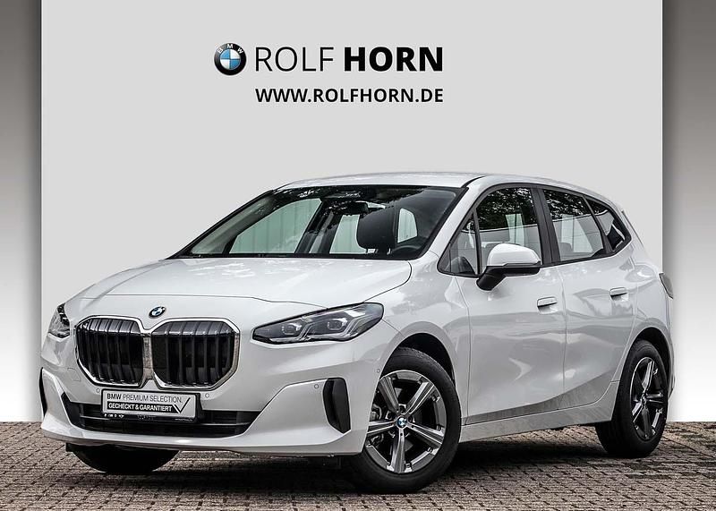 Weiß Gebraucht 2024 BMW 216 Active Tourer Van / Kleinbus | 25.950 € - Bild 1/4
