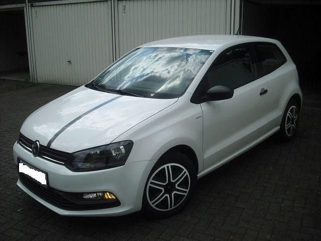 Usado VW Polo Edition 60 HP (44 kW) 2015 Branco Sedan