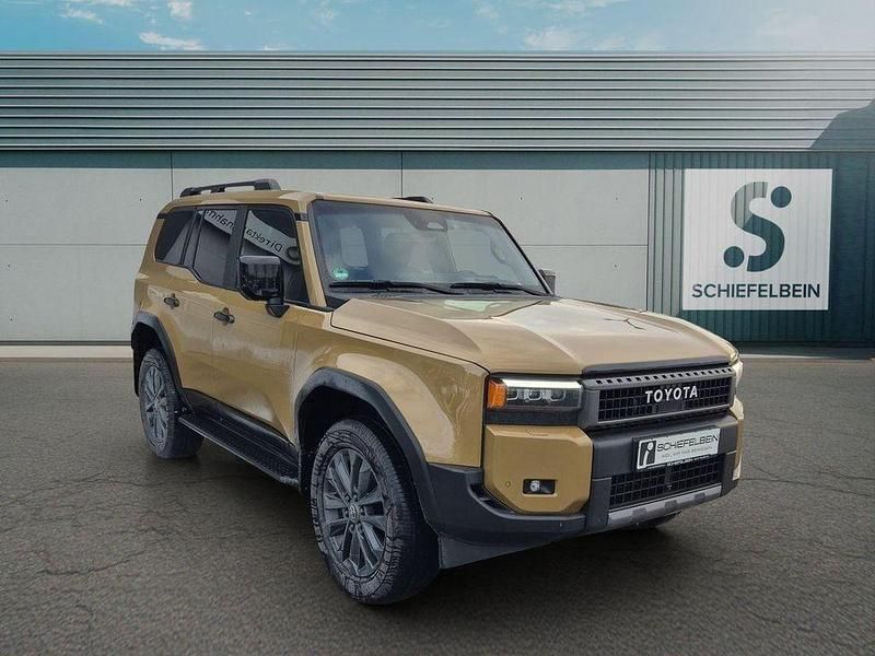 Gebraucht Toyota Land Cruiser TEC-Edition 205 PS (150 kW) 2024 Sand SUV