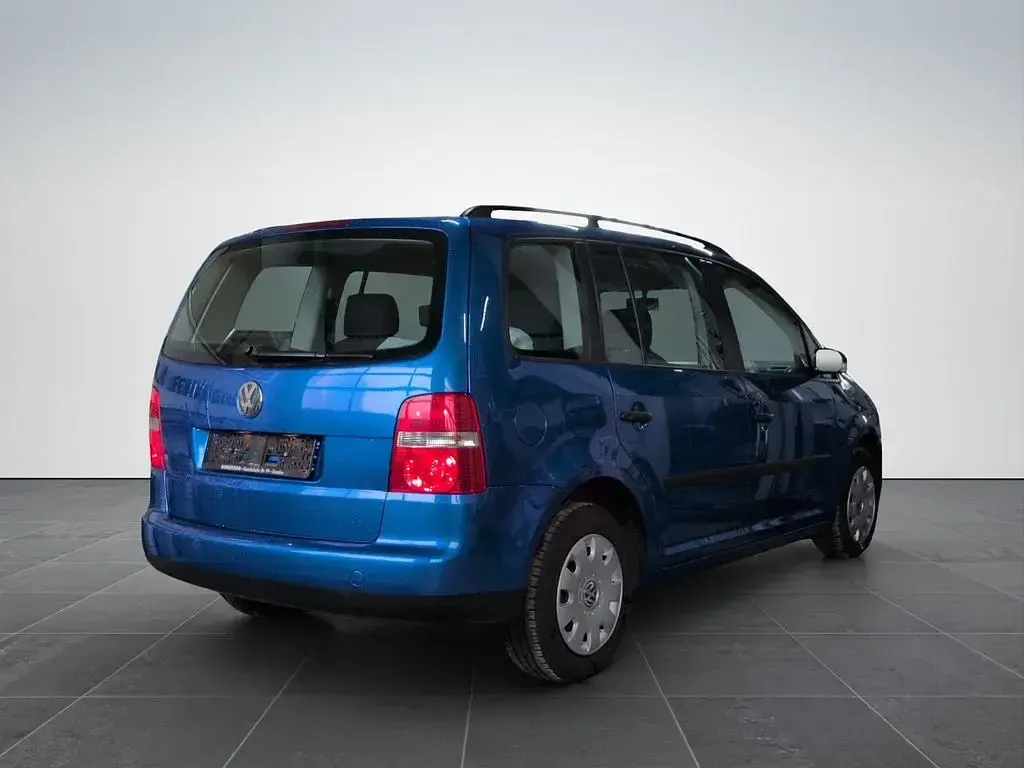 Gebraucht VW Touran 102 PS (75 kW) 2004 Blau Van / Kleinbus