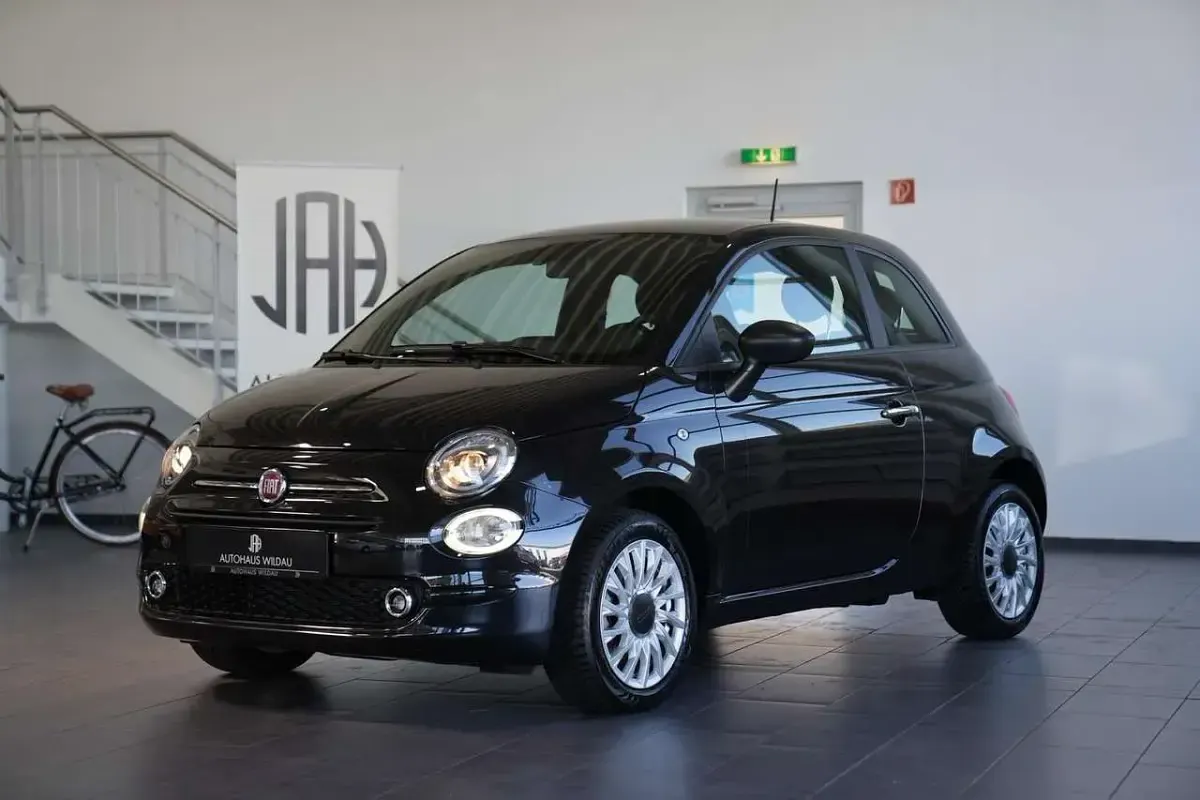 Gebraucht Fiat 500 Basis 69 PS (50 kW) 2023 Schwarz Kleinwagen