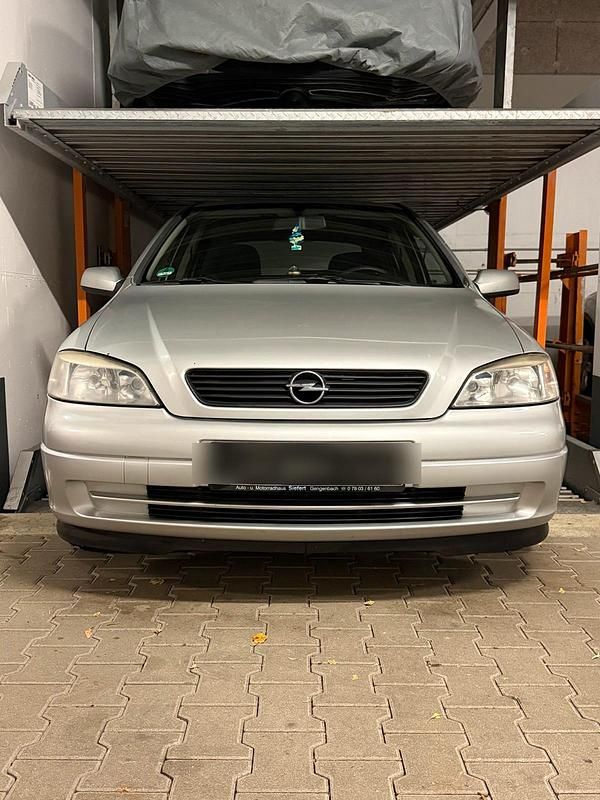 Gebraucht Opel Astra 101 PS (74 kW) 2002 Silber Coupé