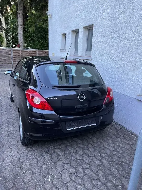 Gebraucht Opel Corsa Innovation 80 PS (58 kW) 2009 Schwarz Kleinwagen