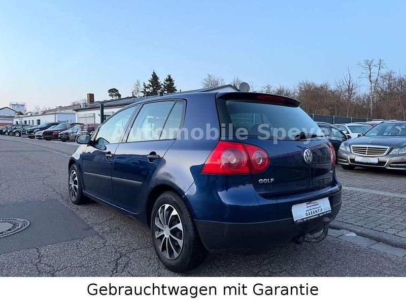 Gebraucht VW Golf IV Trendline 105 PS (77 kW) 2004 Shadowblue metallic Limousine