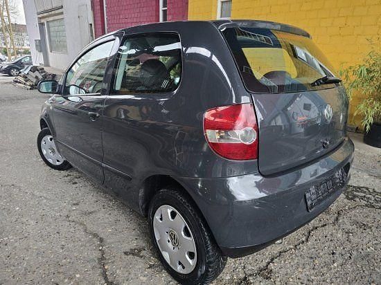 Gebraucht VW Fox 54 PS (39 kW) 2006 Grau Kleinwagen