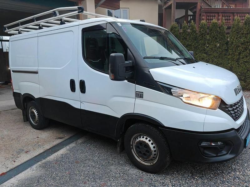 Gebraucht Iveco Daily 136 PS (100 kW) 2019 Weiß Van / Kleinbus