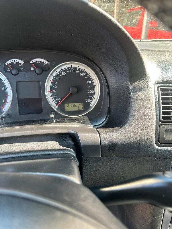 Gebraucht VW Golf IV Edition 101 PS (74 kW) 2003 Blau Kombi