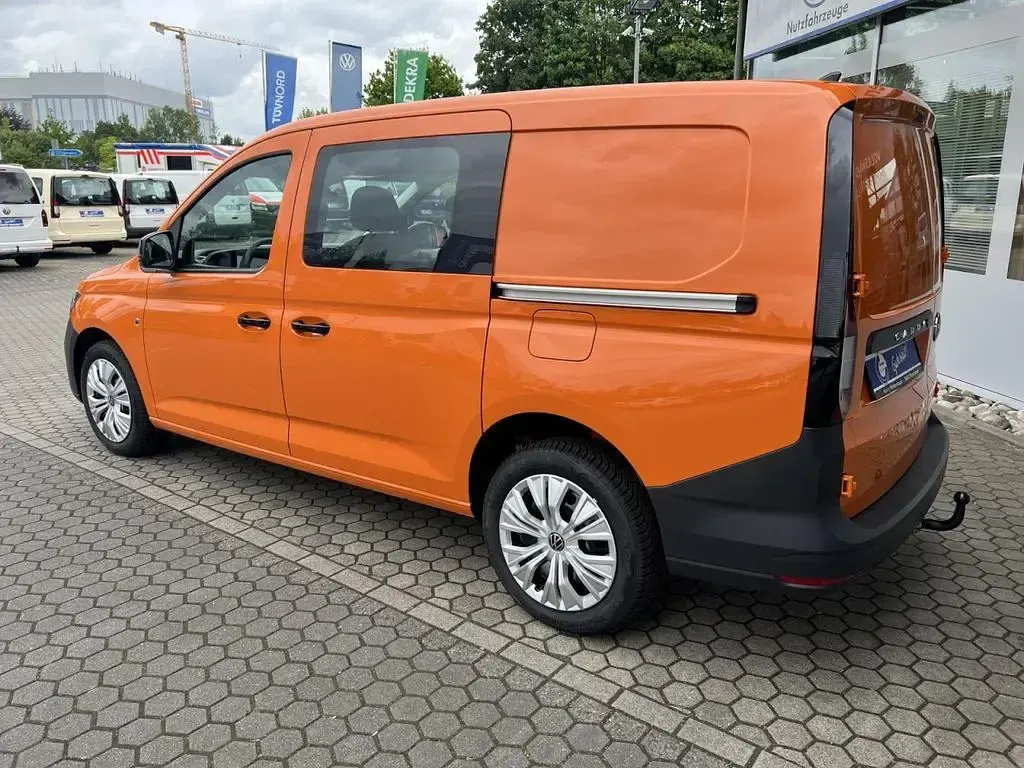 Neu VW Caddy 102 PS (75 kW) 2026 Orange Van / Kleinbus