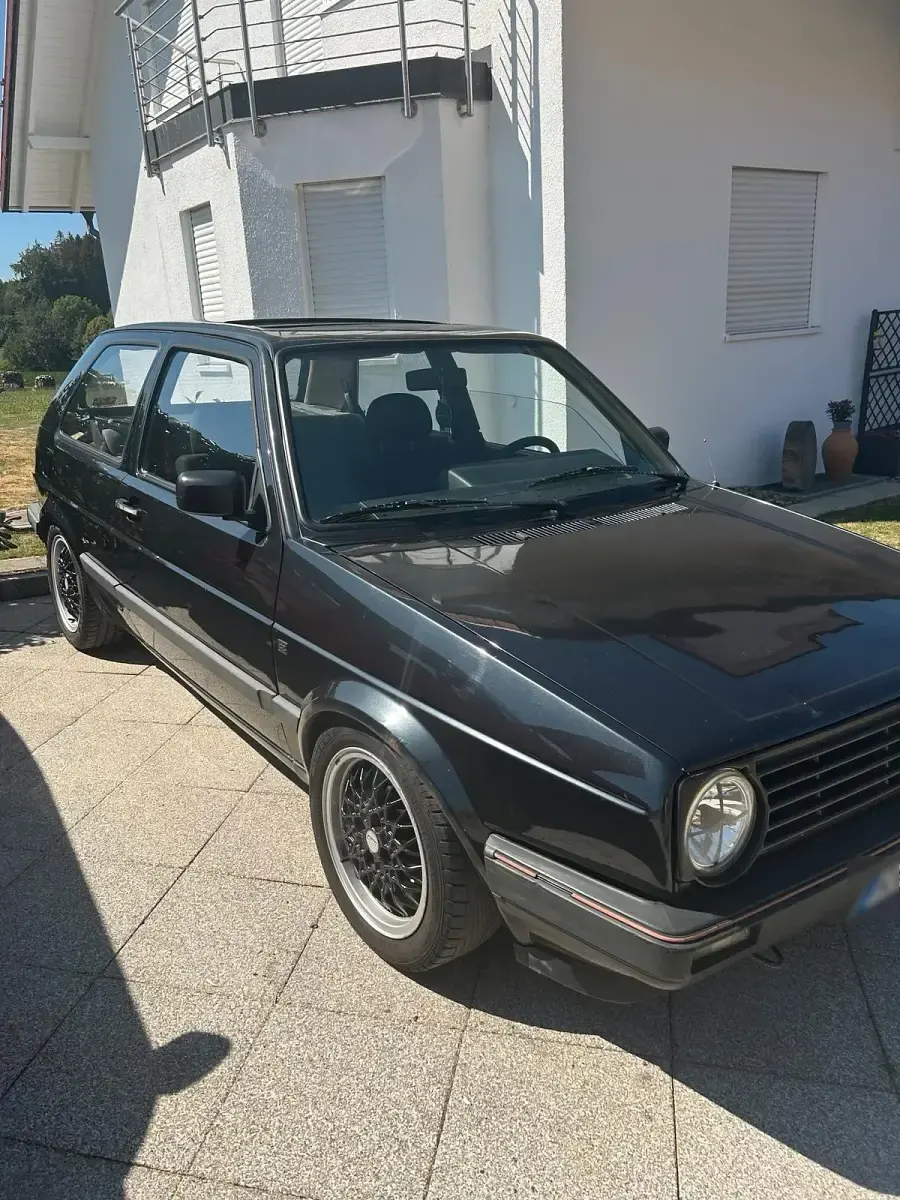 Gebraucht VW Golf II 90 PS (66 kW) 1991 Schwarz Kleinwagen