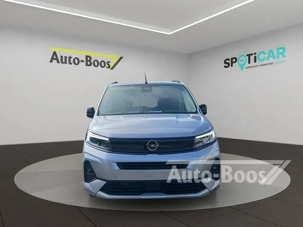 Neu Opel Combo 131 PS (96 kW) 2026 Grau Van / Kleinbus
