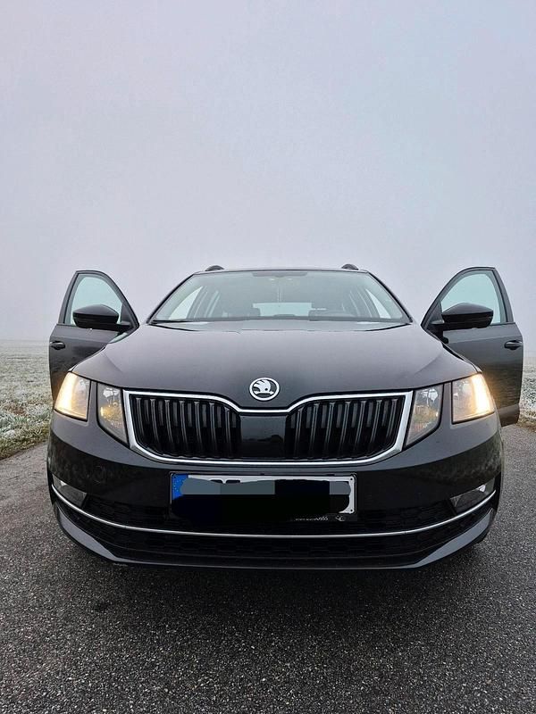 Gebraucht Skoda Octavia 150 PS (110 kW) 2019 Schwarz Kombi