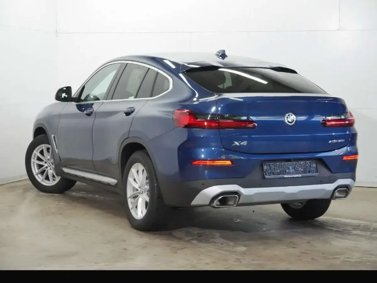 Gebraucht BMW X4 245 PS (180 kW) 2024 Blau SUV