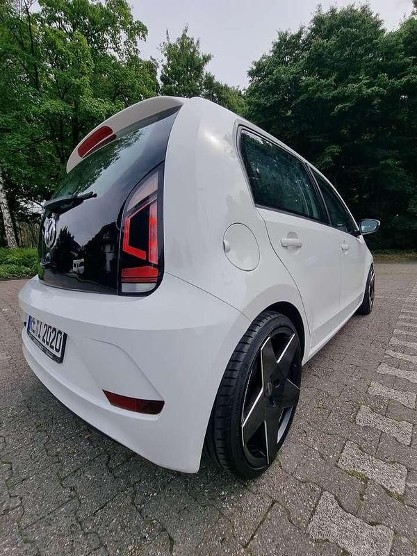 Gebraucht 2017 VW up! Move Kleinwagen | 7.600 € (Fairer Preis) - Bild 1/4