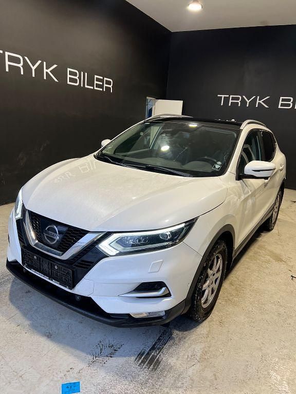 Weiß Gebraucht 2017 Nissan Qashqai Tekna SUV | 8.500 € (Superpreis) - Bild 1/4