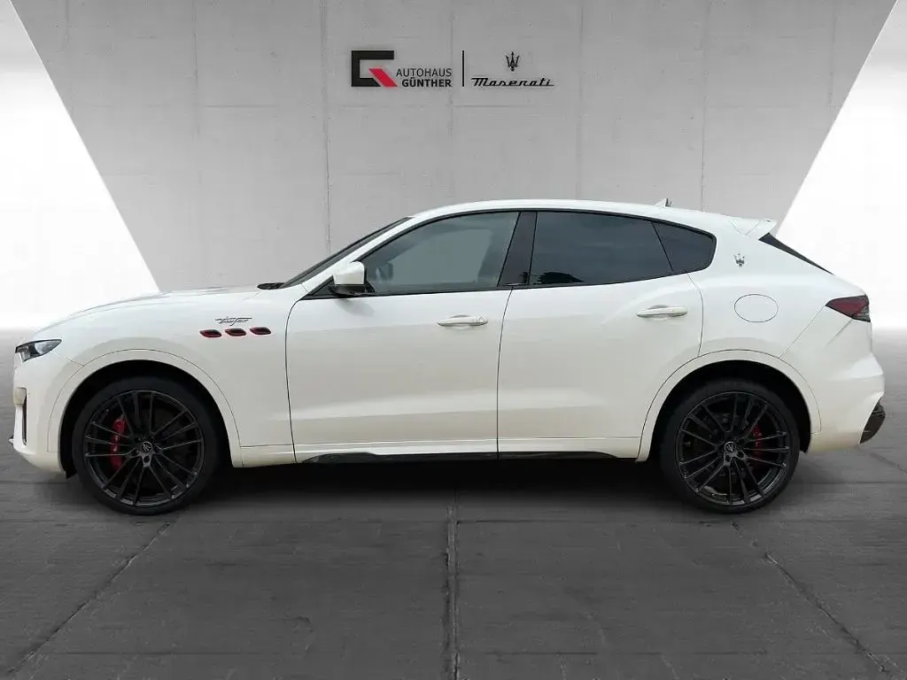Gebraucht Maserati Levante 581 PS (427 kW) 2023 Schwarz SUV