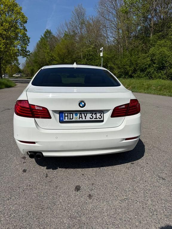 Gebraucht BMW 525 218 PS (160 kW) 2014 Weiß Limousine