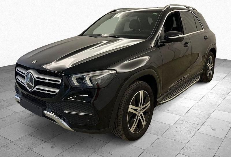 Schwarz (metallic) Gebraucht 2022 Mercedes GLE300 AMG SUV | 41.980 € (Superpreis) - Bild 1/4