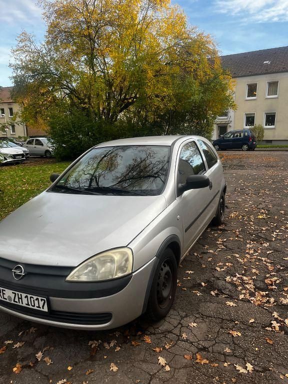 Silber Gebraucht 2001 Opel Corsa Limousine | 720 € (Fairer Preis) - Bild 1/4