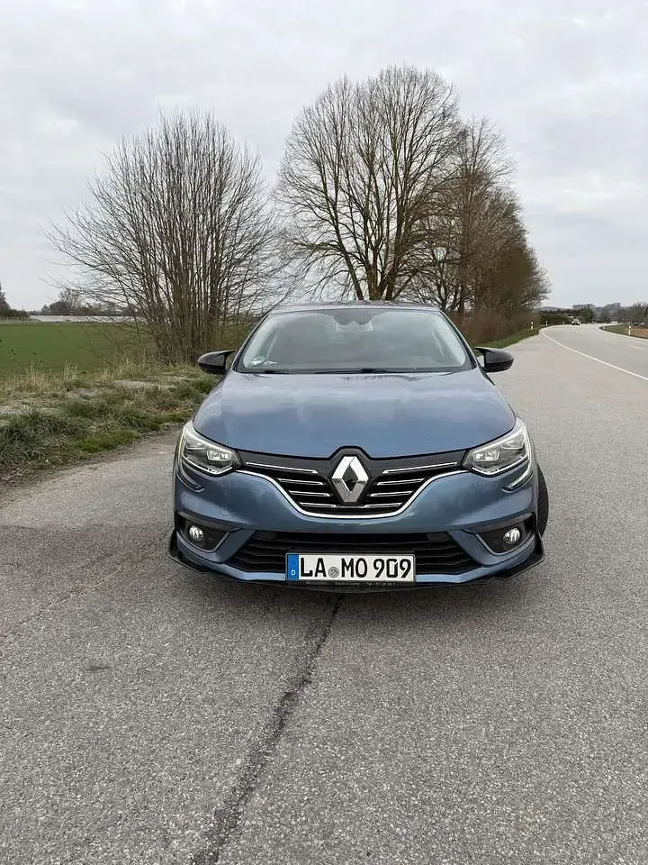 Gebraucht Renault Mégane IV Intens 132 PS (97 kW) 2017 Limousine