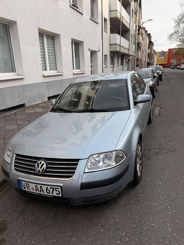 Używany VW Passat 115 KM (84 kW) 2001 Sedan/Limuzyna