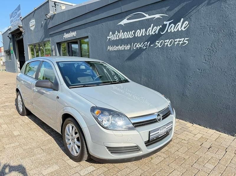 Silber Gebraucht 2005 Opel Astra Elegance Kleinwagen | 1.750 € (Guter Preis) - Bild 1/4