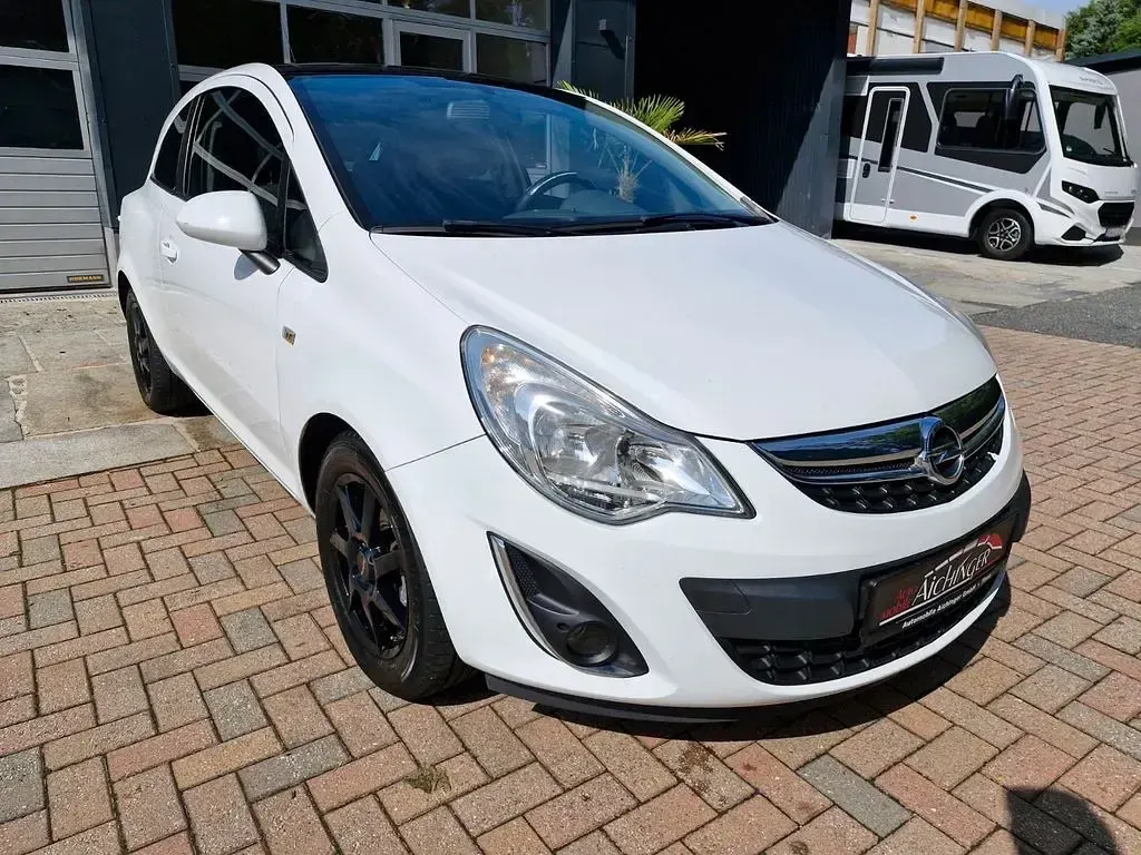 Gebraucht Opel Corsa Edition 75 PS (55 kW) 2012 Weiß Kleinwagen
