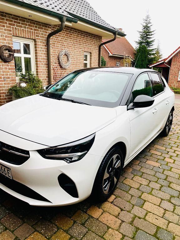 Gebraucht Opel Corsa-e Edition 100 kW (136 PS) 2021 Weiß Kleinwagen