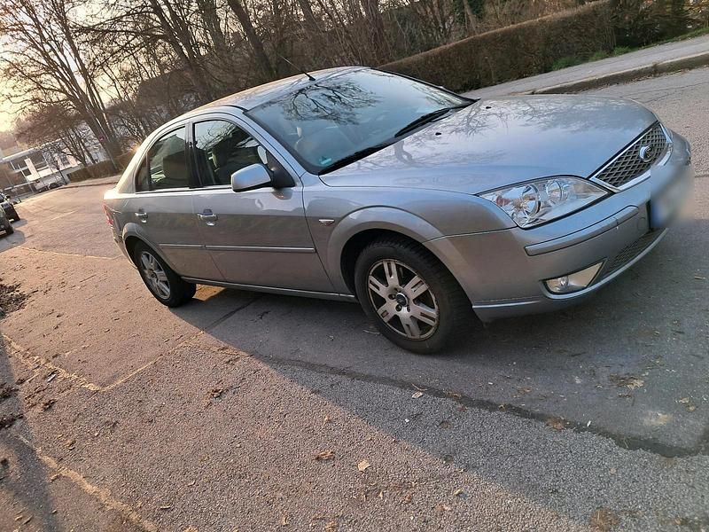 Gebraucht Ford Mondeo 145 PS (106 kW) 2006 Silber Limousine
