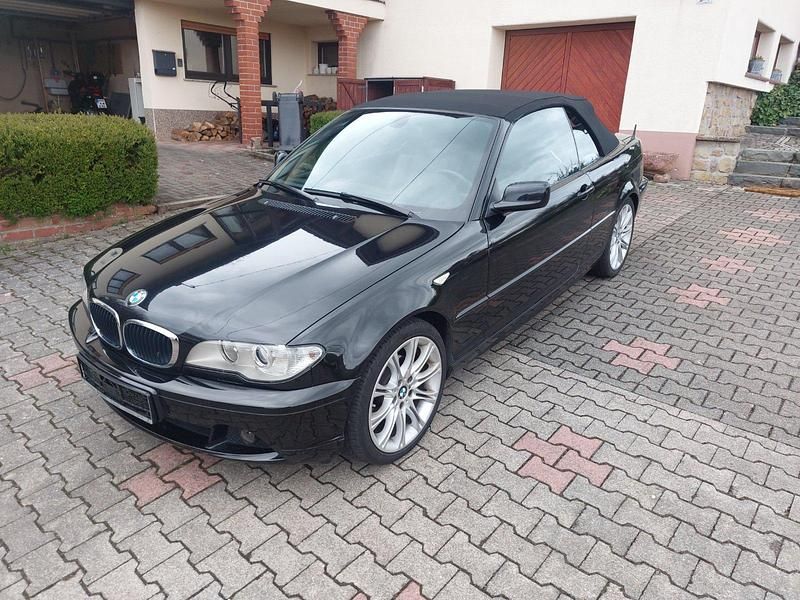 Gebraucht BMW 318 Cabriolet 150 PS (110 kW) 2006 Schwarz Cabrio