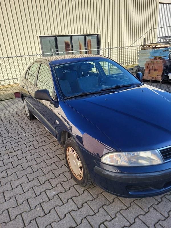 Gebraucht Mitsubishi Carisma 100 PS (73 kW) 2001 Blau Limousine