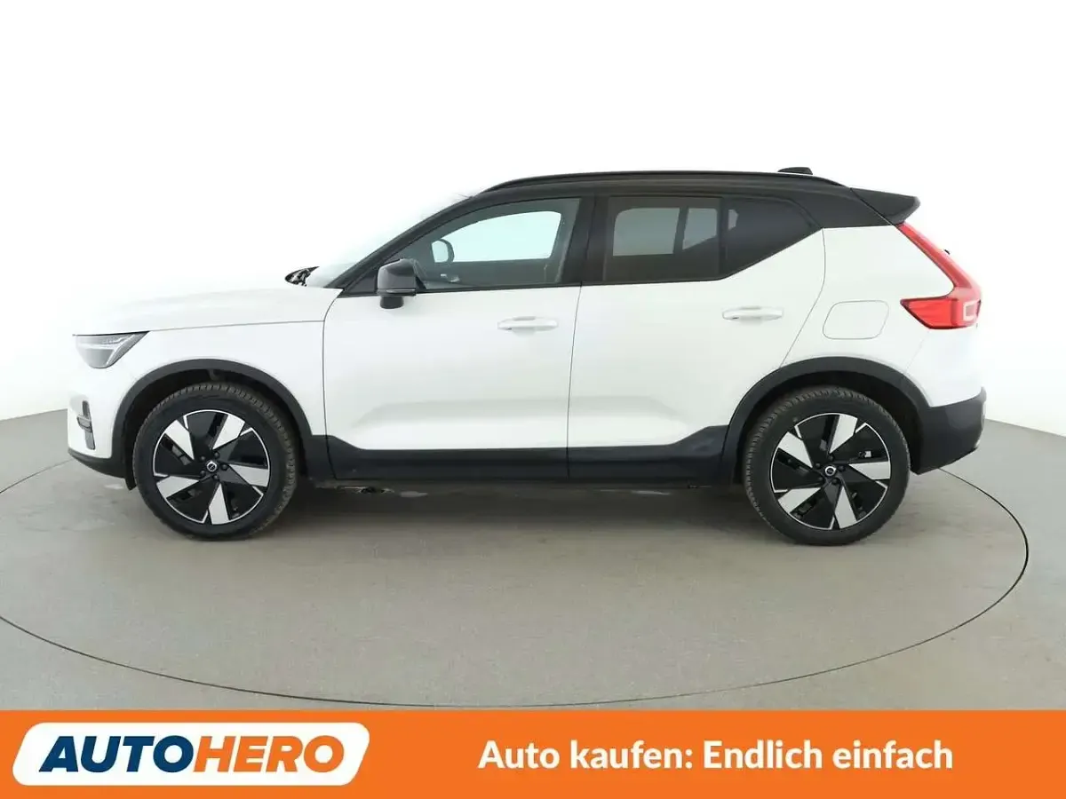 Gebraucht Volvo XC40 Plus 300 kW (408 PS) 2023 Crystal white SUV