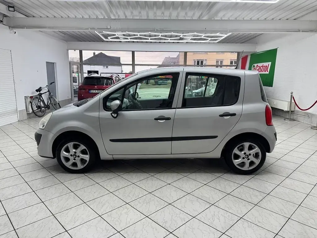 Gebraucht Renault Modus Avantage 75 PS (55 kW) 2009 Silber Van / Kleinbus