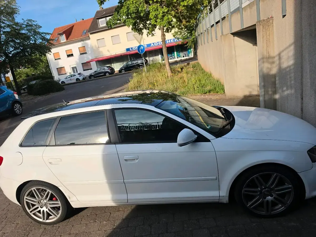 Gebraucht Audi A3 S-Line 160 PS (117 kW) 2009 Weiß Kleinwagen