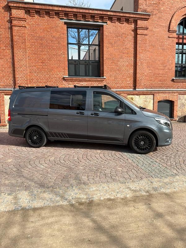 Gebraucht Mercedes Vito 190 PS (139 kW) 2018 Grau Van