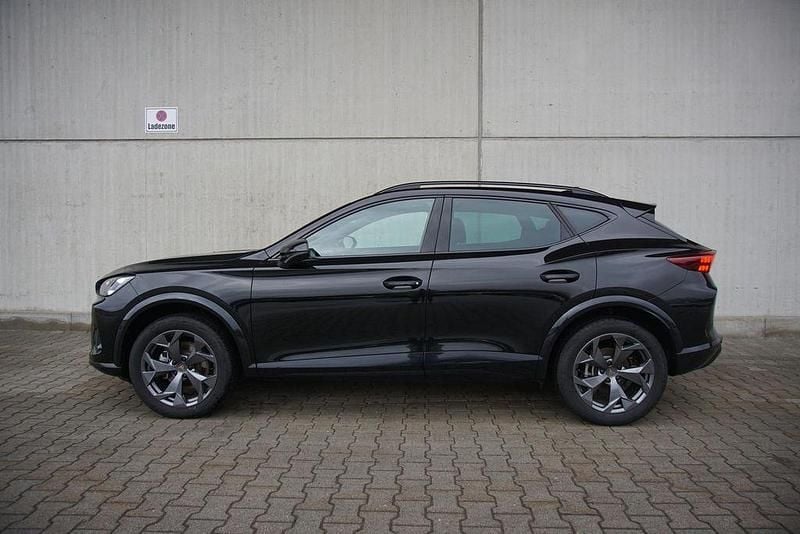 Neu Cupra Formentor 150 PS (110 kW) 2025 Mitternachtsschwarz SUV