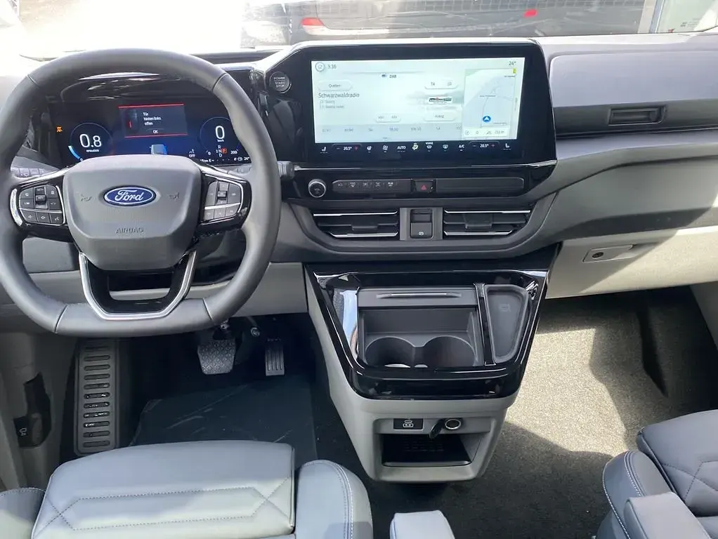 Neu Ford Tourneo Titanium X 170 PS (125 kW) 2026 Schwarz Van / Kleinbus