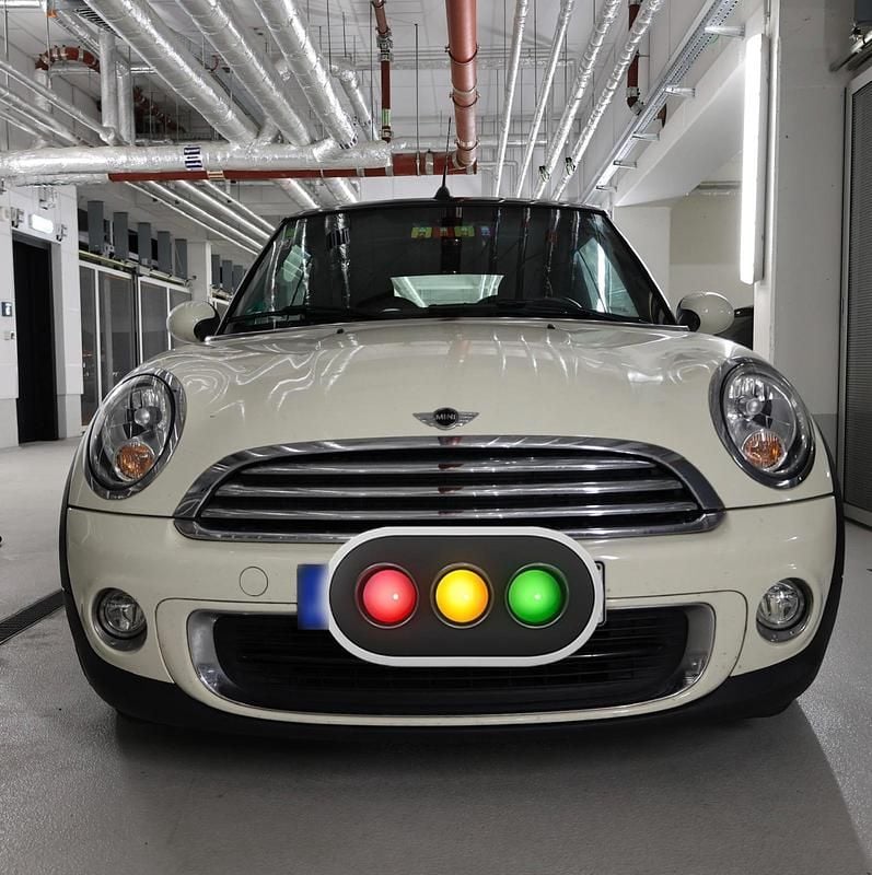 Gebraucht Mini One Cabriolet 98 PS (72 kW) 2015 Weiß Cabrio