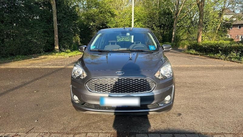 Gebraucht Ford Ka Plus Cool & Connect 86 PS (63 kW) 2019 Grau Kleinwagen