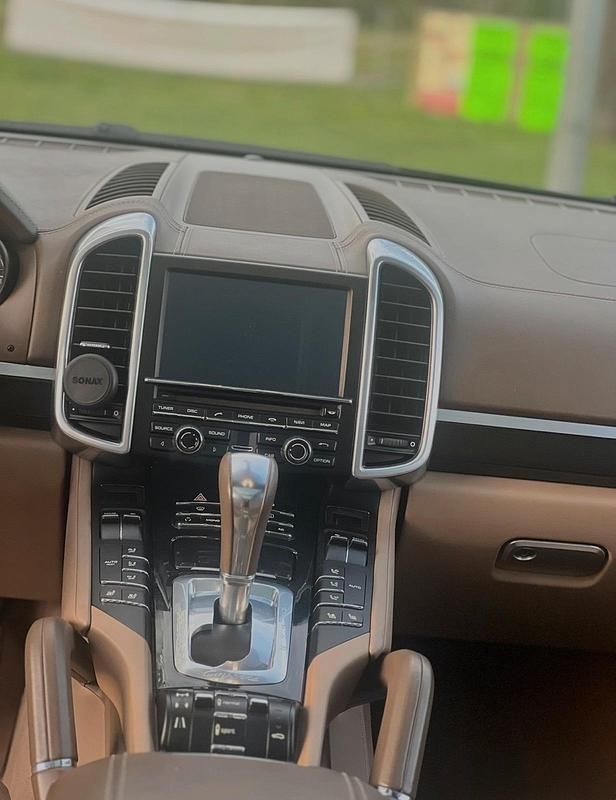 Gebraucht Porsche Cayenne S 400 PS (294 kW) 2011 SUV