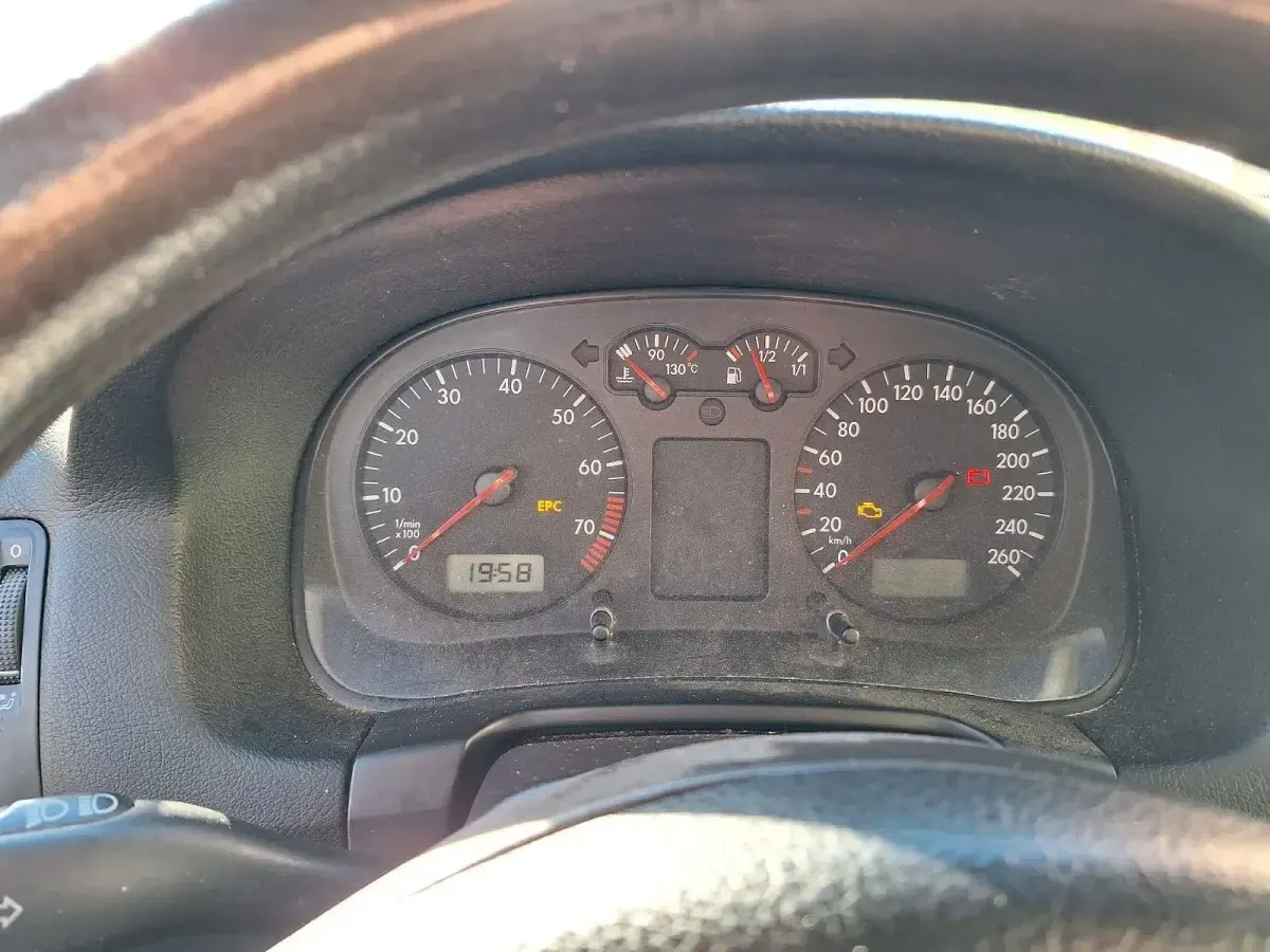 Brugt VW Bora Basis 105 HK (77 kW) 2002 Grå Sedan